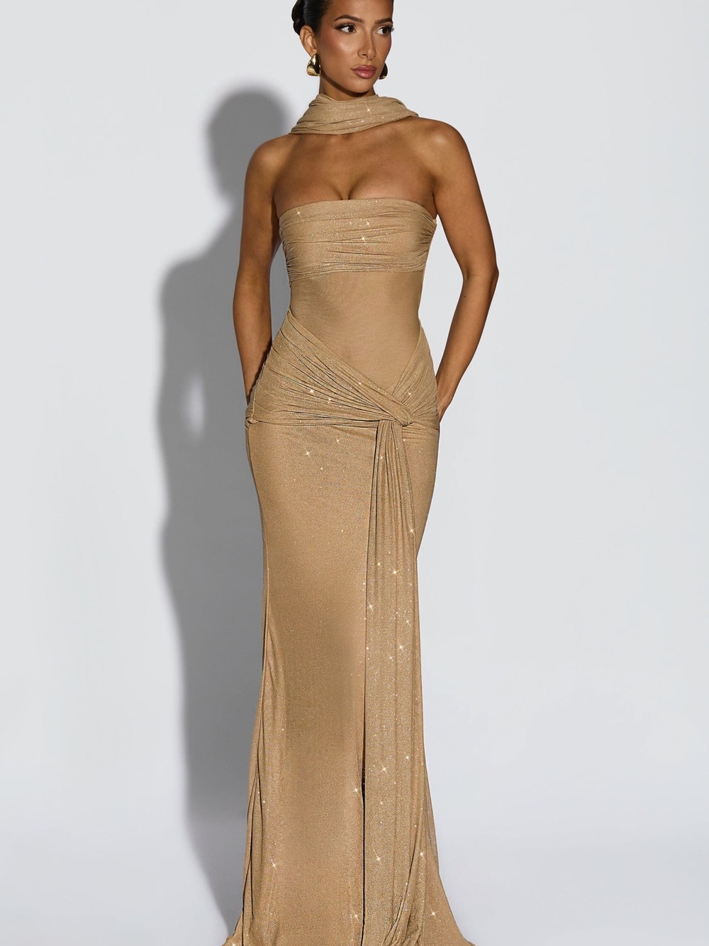 Babyboo PAULA MAXI DRESS - GOLD SPARKLE - Picture 2 of 16